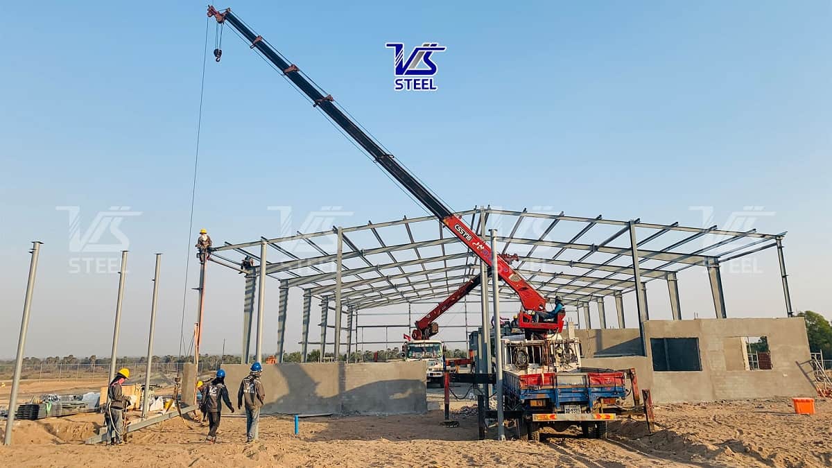 Thành phần cấu tạo chính trong xây dựng nhà xưởng thép tiền chế